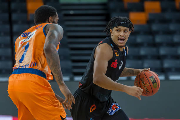 级羽毛球比 级羽毛球比